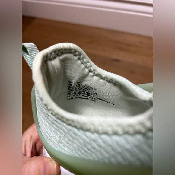 Women’s size 8 Fabletics training, running, walking shoes - Picture 3 of 7